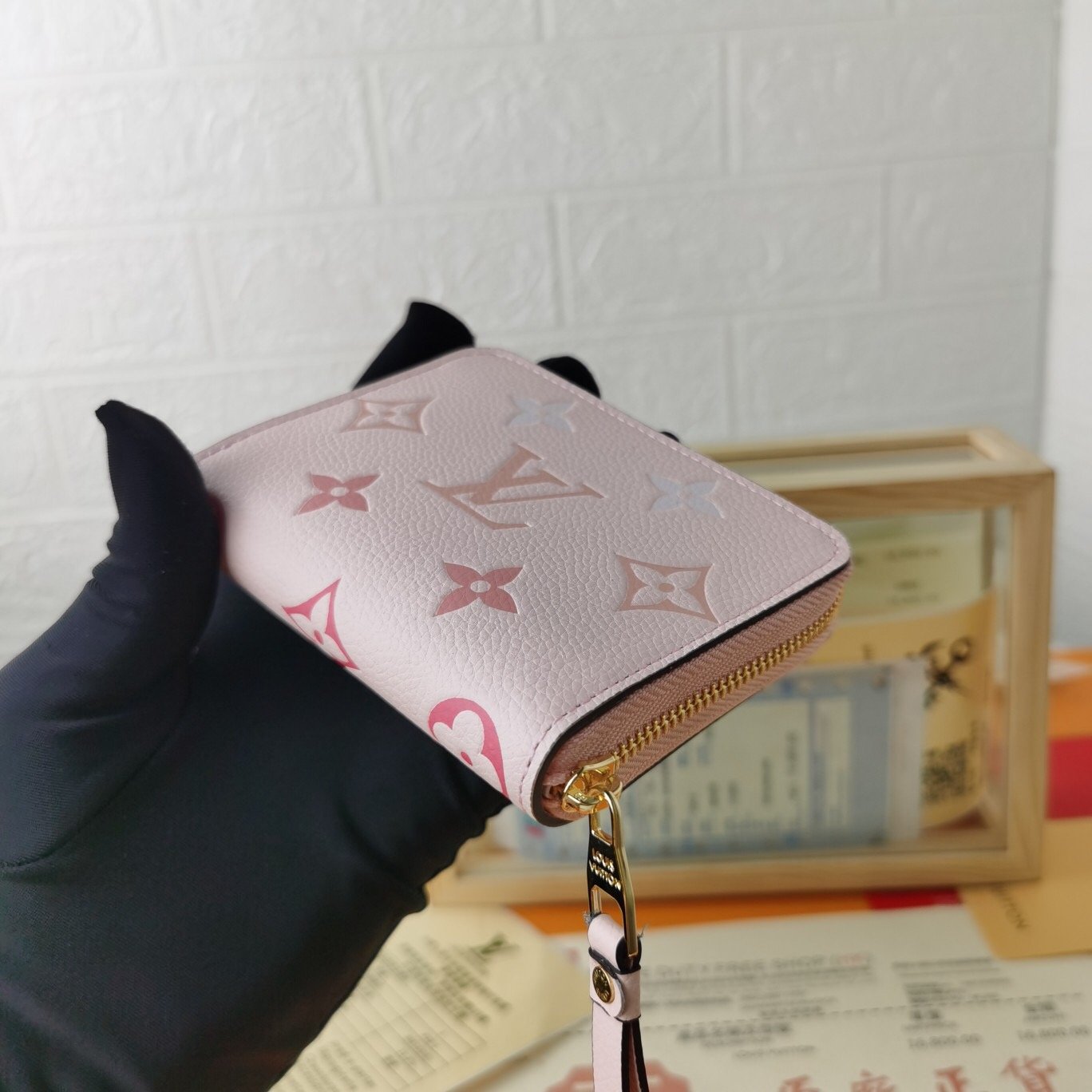 BL - High Quality Wallet LUV 111