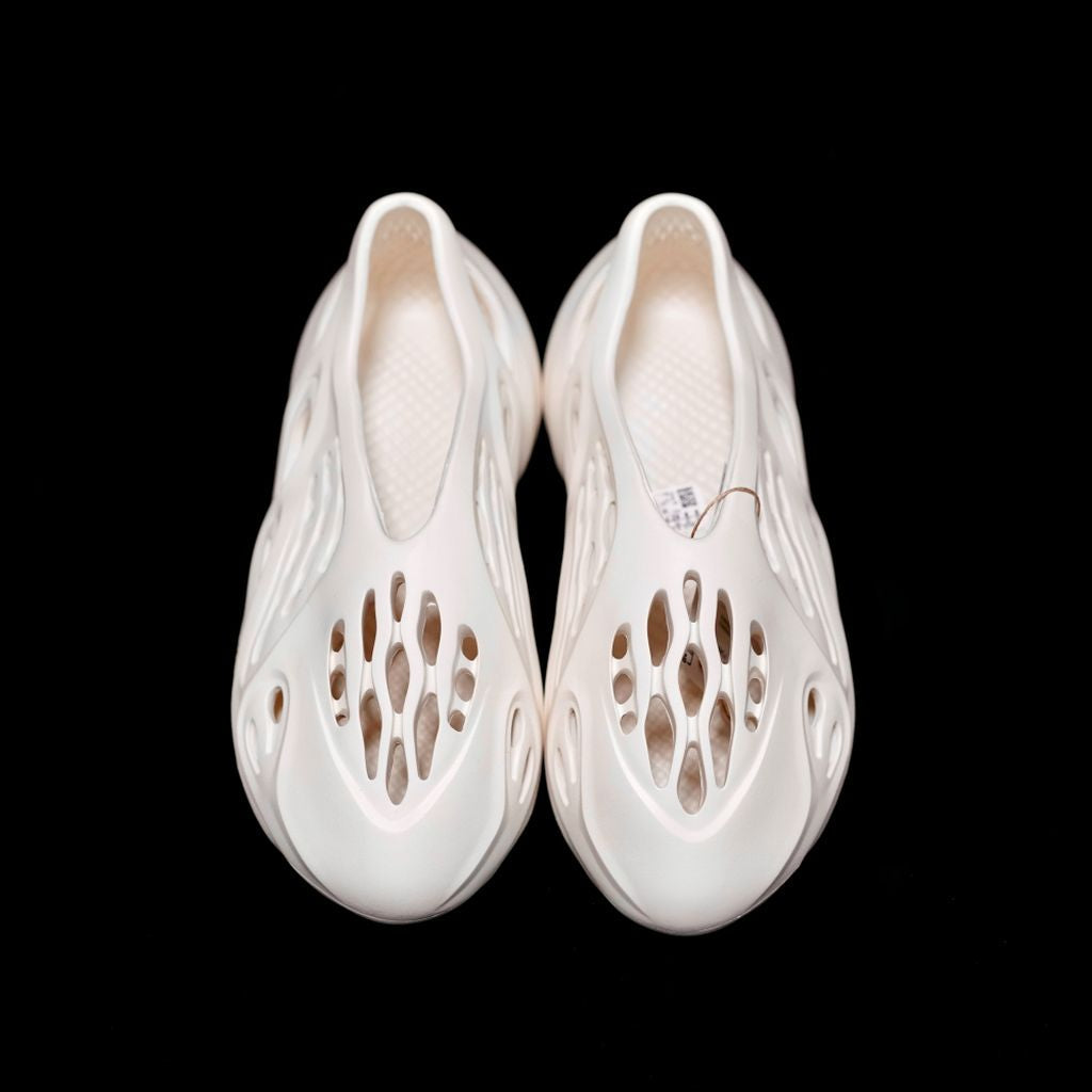 BL - Yzy Foam Runner Sneaker