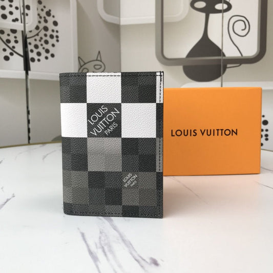 BL - High Quality Wallet LUV 048