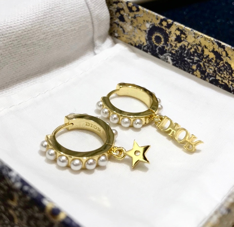 High Quality Earring Dir 024