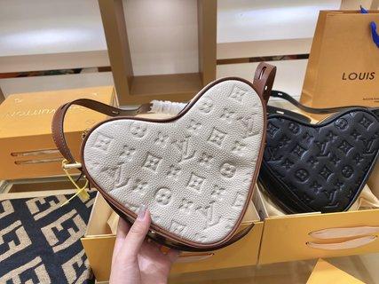 BL - High Quality Bags LUV 990
