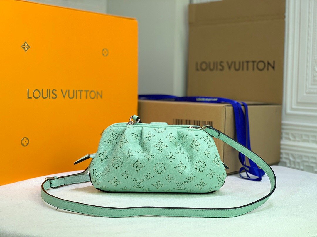 BL - High Quality Bags LUV 121