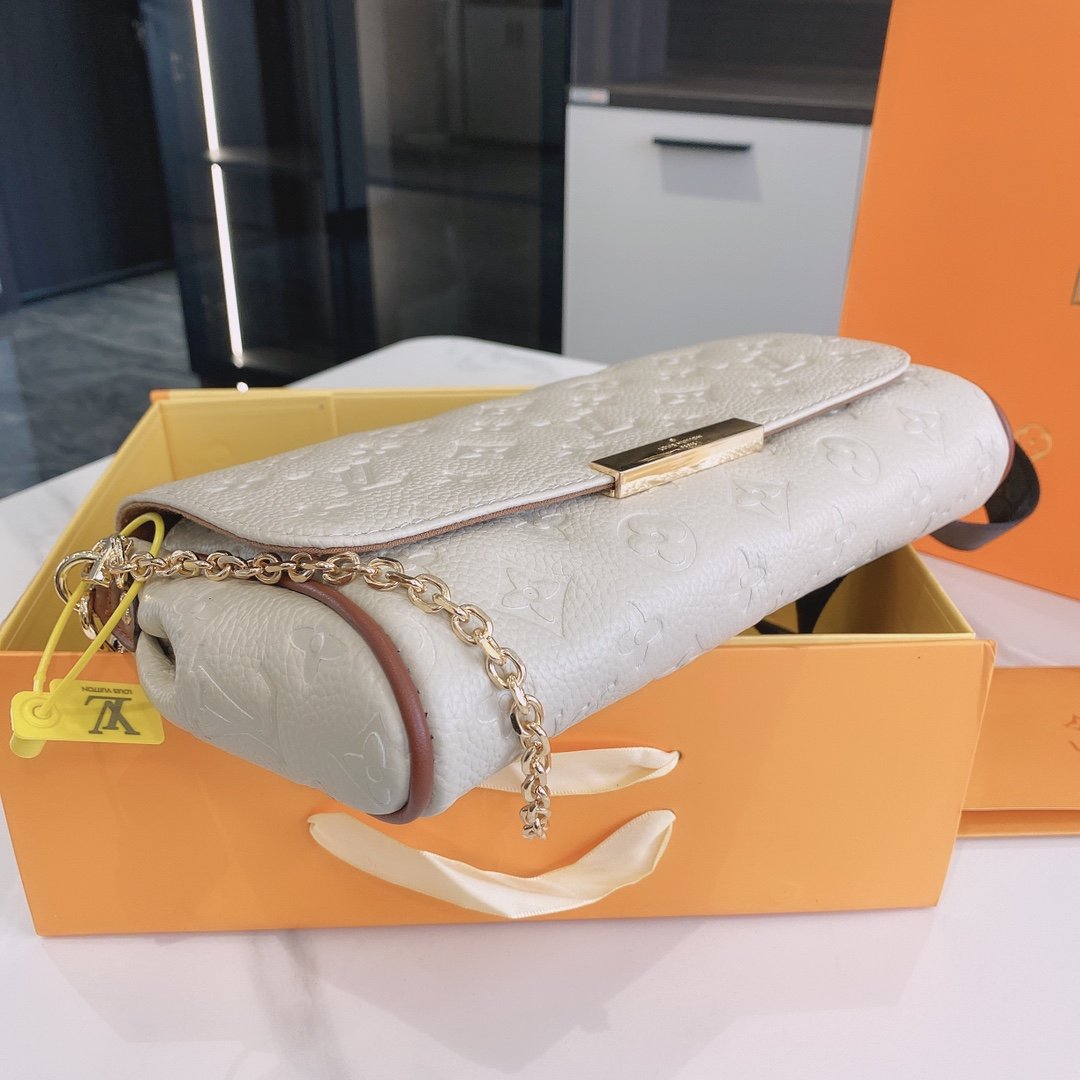 BL - High Quality Bags LUV 063