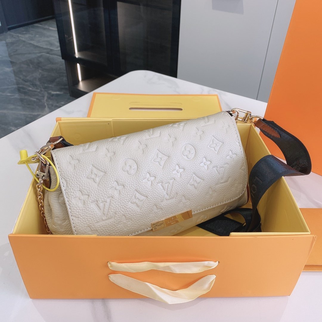 BL - High Quality Bags LUV 063