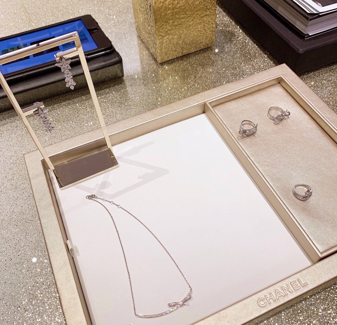 BL - High Quality Necklace CHL058