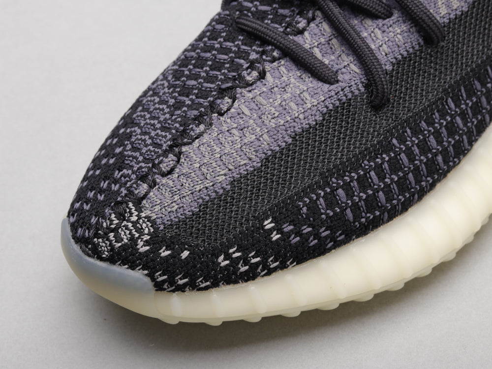 BL - Yzy 350 Carbon Black Sesame Sneaker