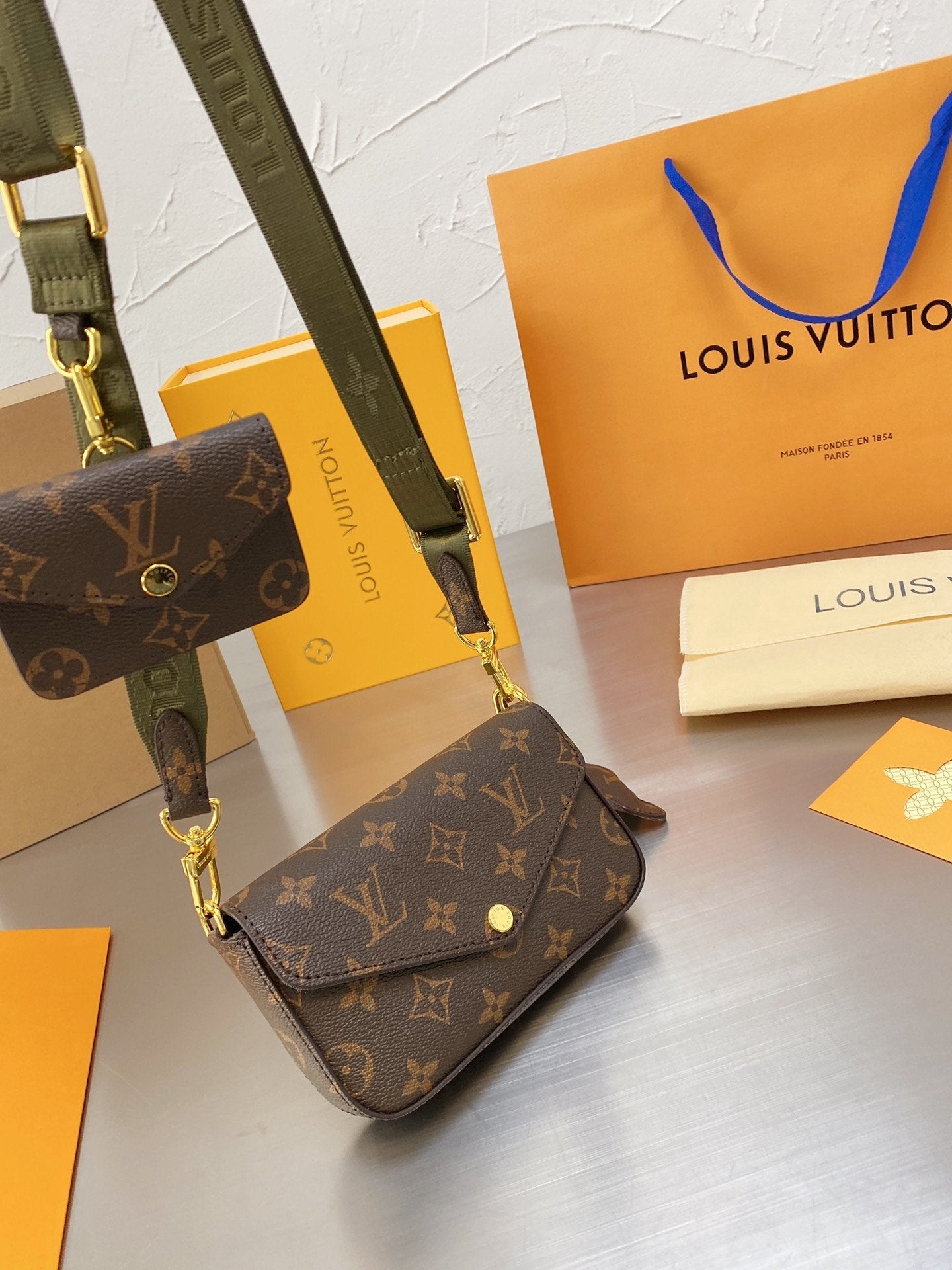 BL - High Quality Bags LUV 066
