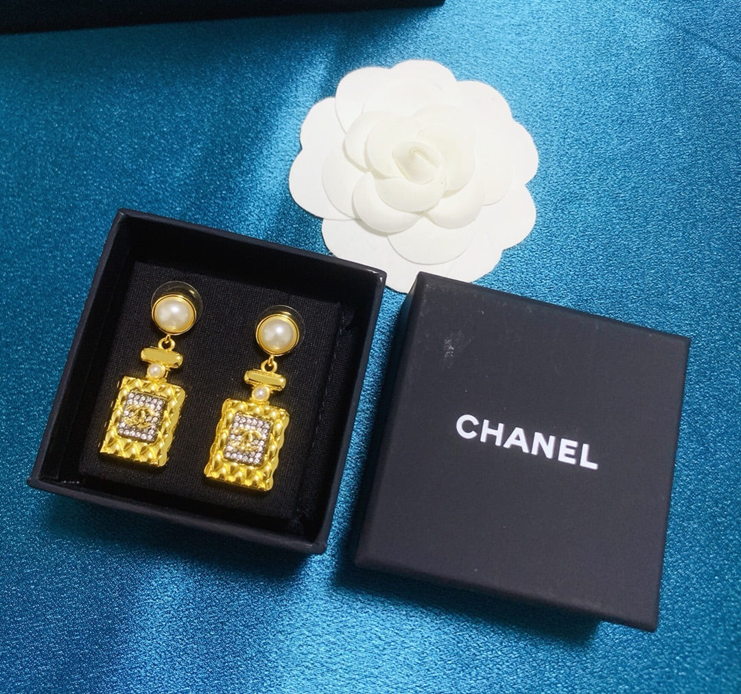 BL - High Quality Earring CHL 071
