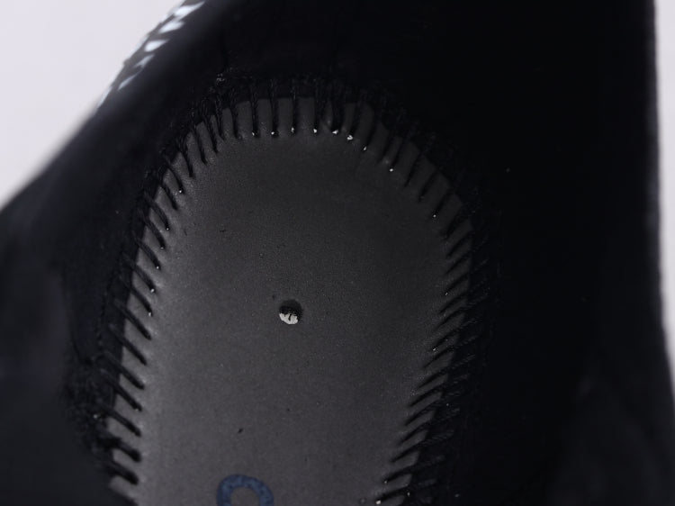 BL - OW x Vapormax Pure Black