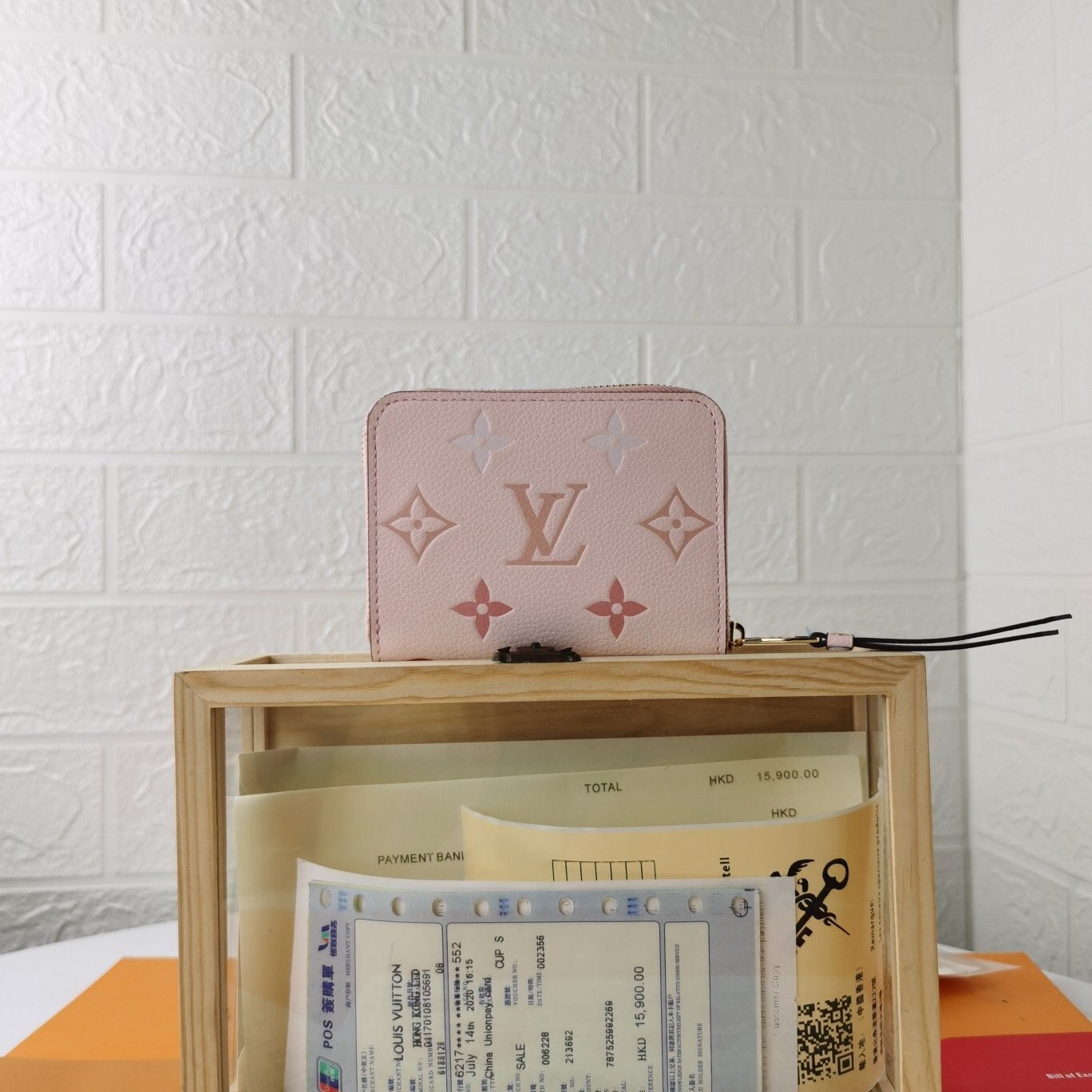 BL - High Quality Wallet LUV 111