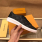 BL - High Quality Luv Sneaker 063