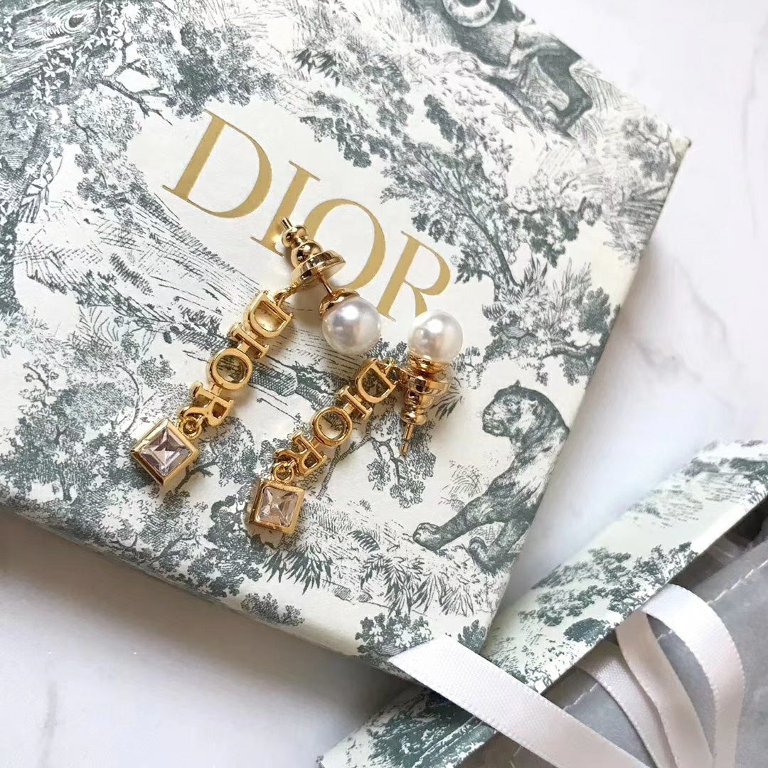 High Quality Earring Dir 021