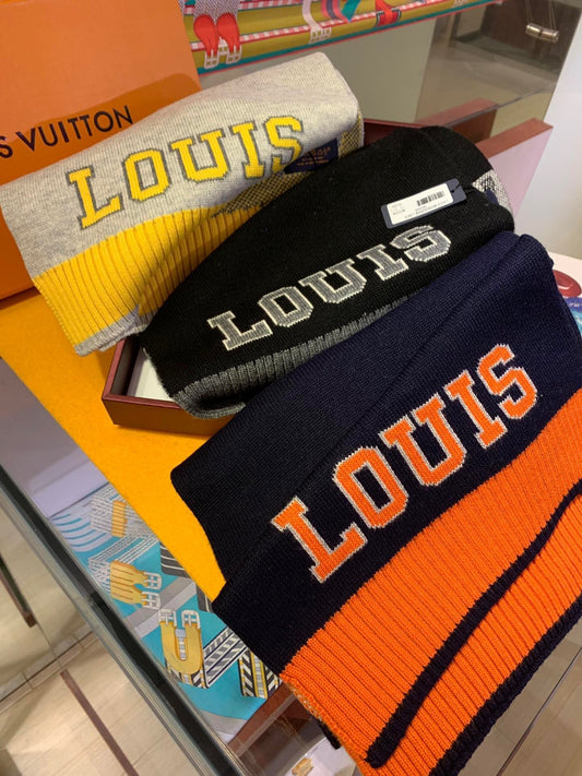 High Quality LUV  Scarf 029