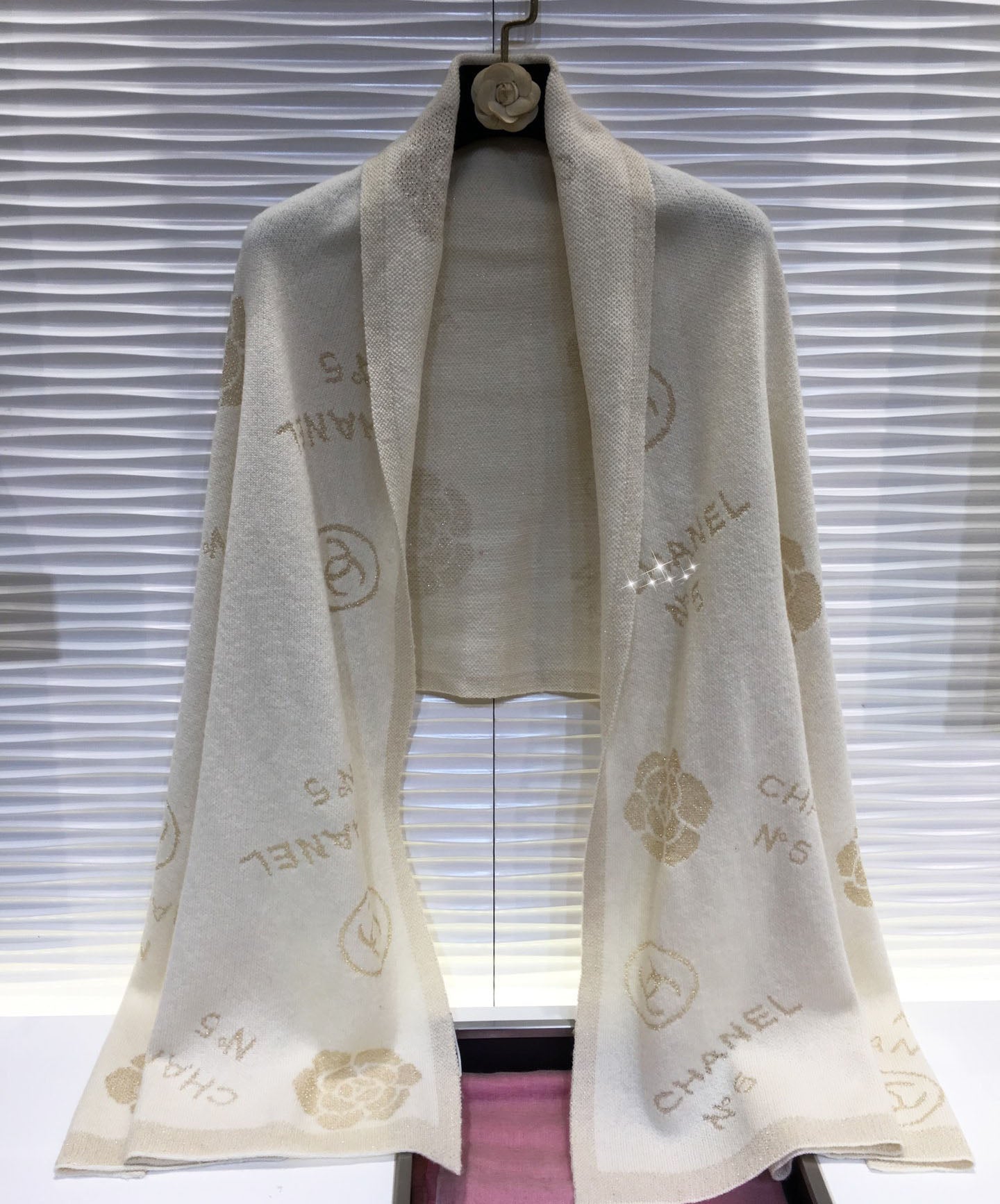 High Quality  CHL  Scarf 002