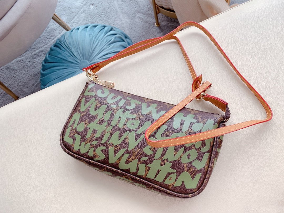 BL - High Quality Wallet LUV 089