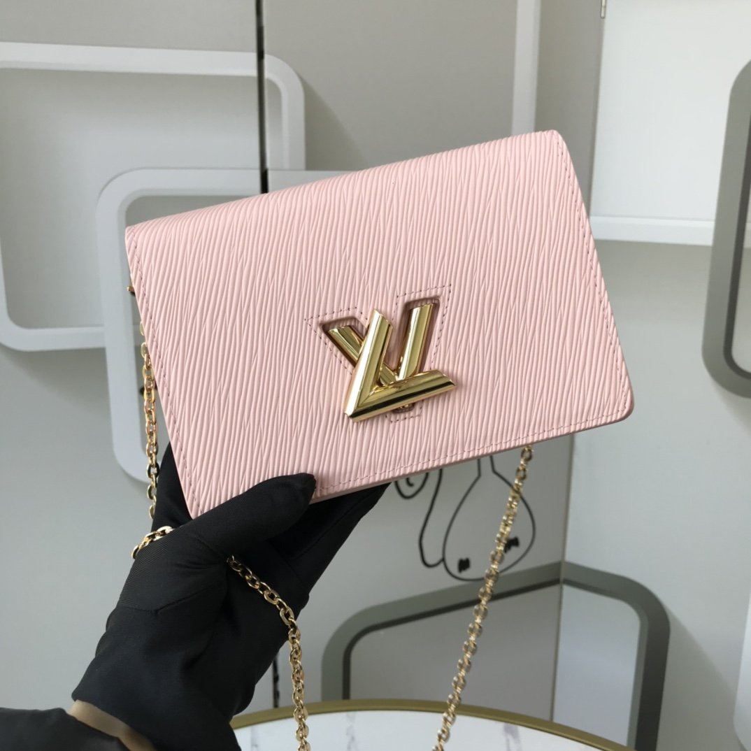 BL - High Quality Wallet LUV 067