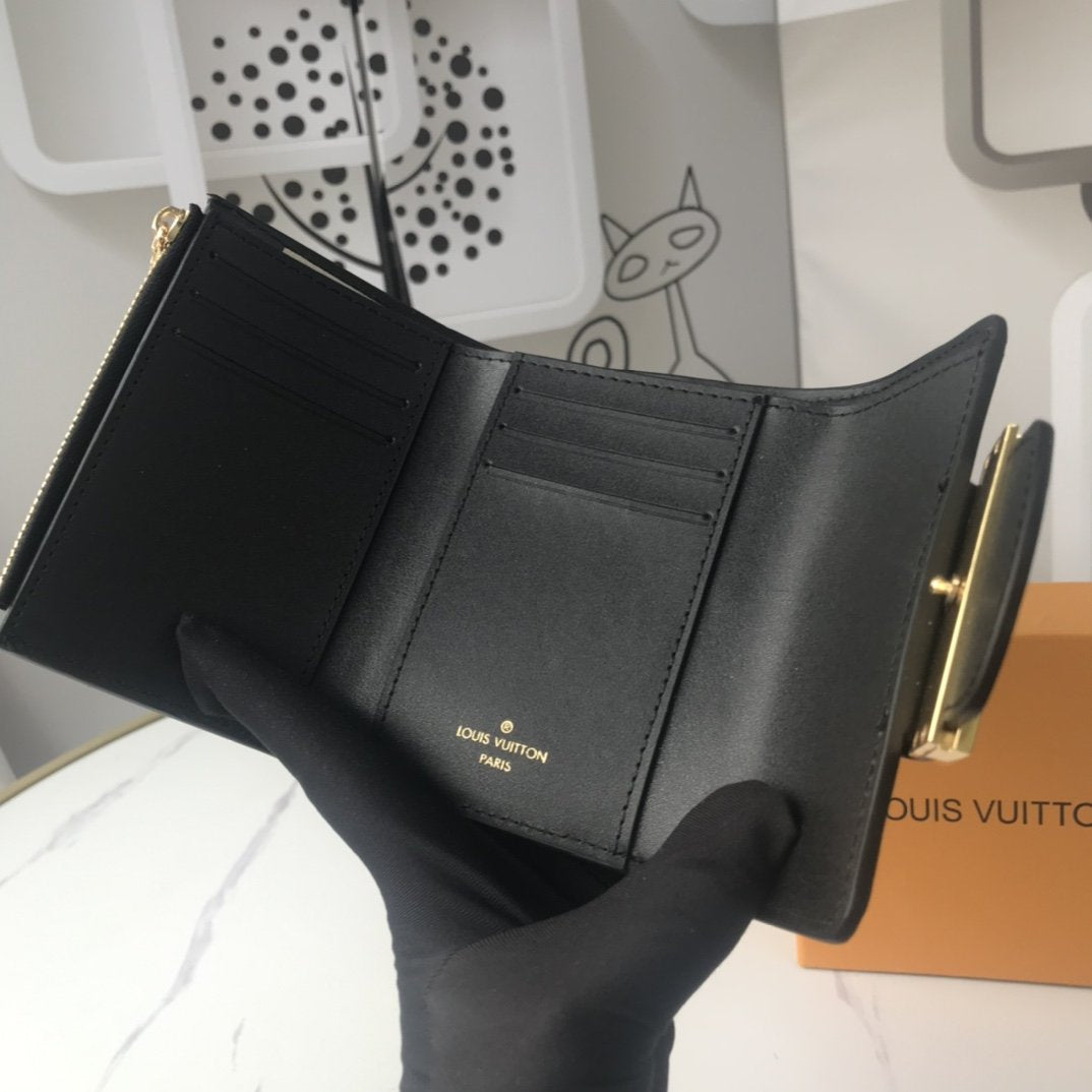 BL - High Quality Wallet LUV 024