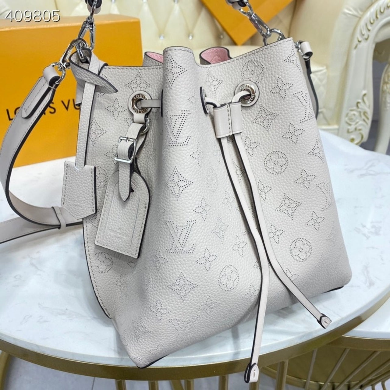 LV Muria Bucket Bag Snow White For Women,  Shoulder And Crossbody Bags 9.8in/25cm LV M58483