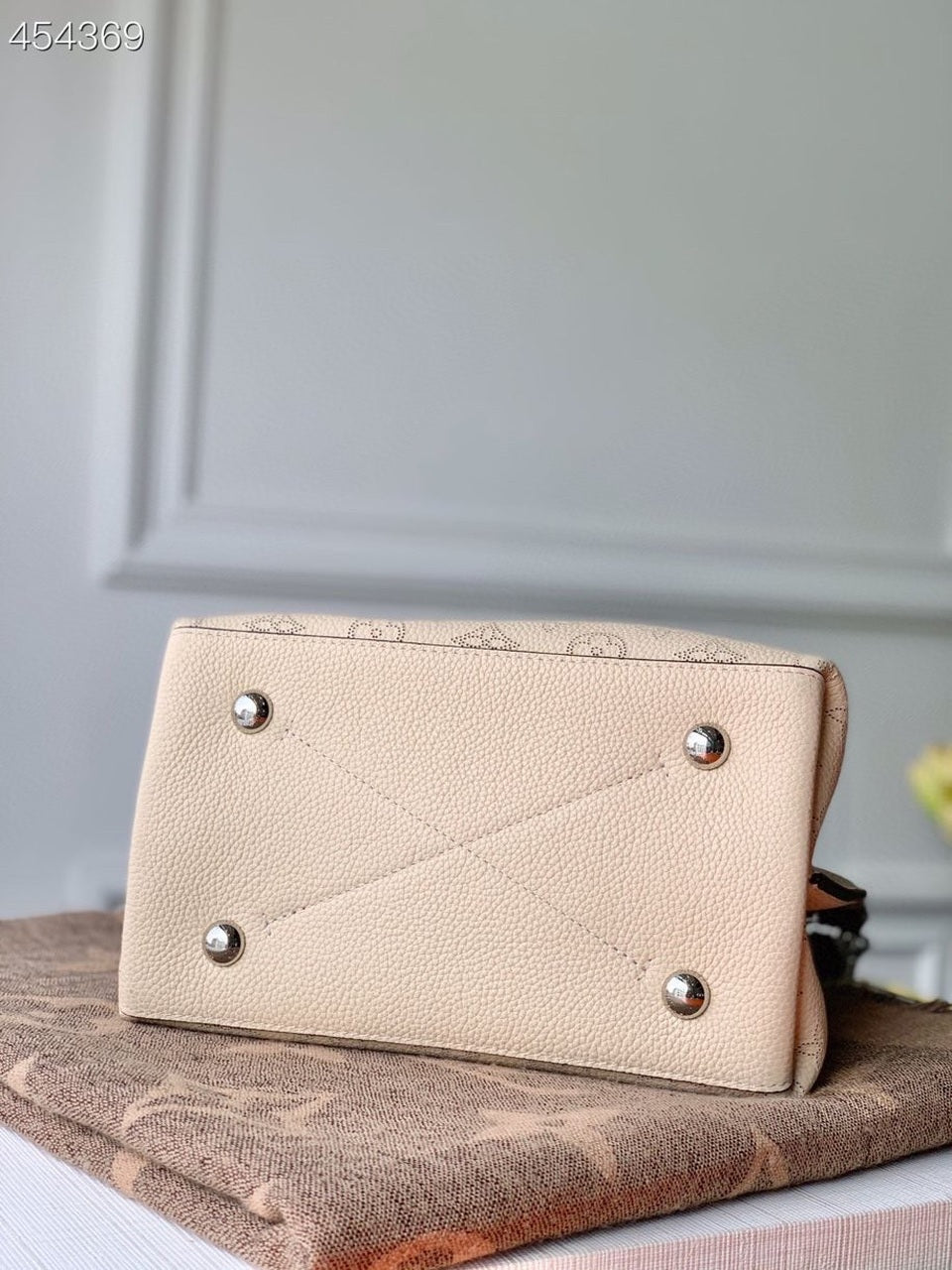 LV Muria Bucket Monogram Motif Beige For Women,  Shoulder Bags 9.8in/25cm LV M55801