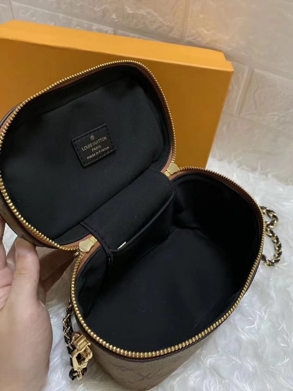 LV Vanity PM Monogram And Monogram Reverse Canvas By Nicolas Ghesquiere For Women,  Shoulder And Crossbody Bags 7.5in/19cm LV M42264