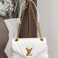 LV New Wave Chain Bag White For Women,  Shoulder And Crossbody Bags 9.4in/24cm LV M58549