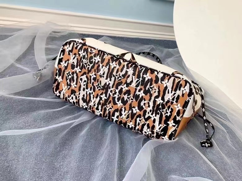 LV Neverfull MM Tote Bag Ivoire Monogram Jungle Canvas For Women,  Shoulder Bags 12.2in/31cm LV M44716