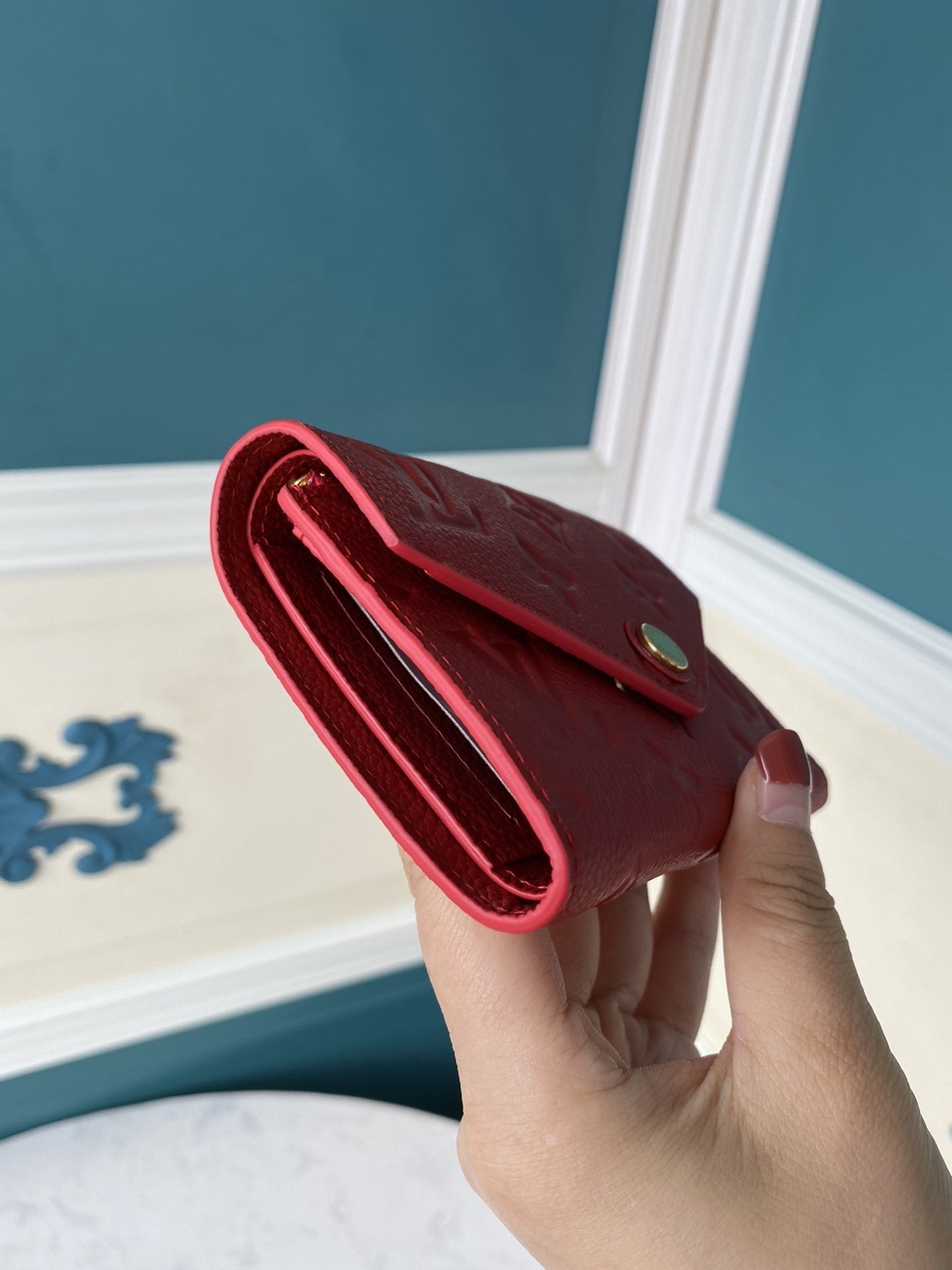BL - High Quality Wallet LUV 060