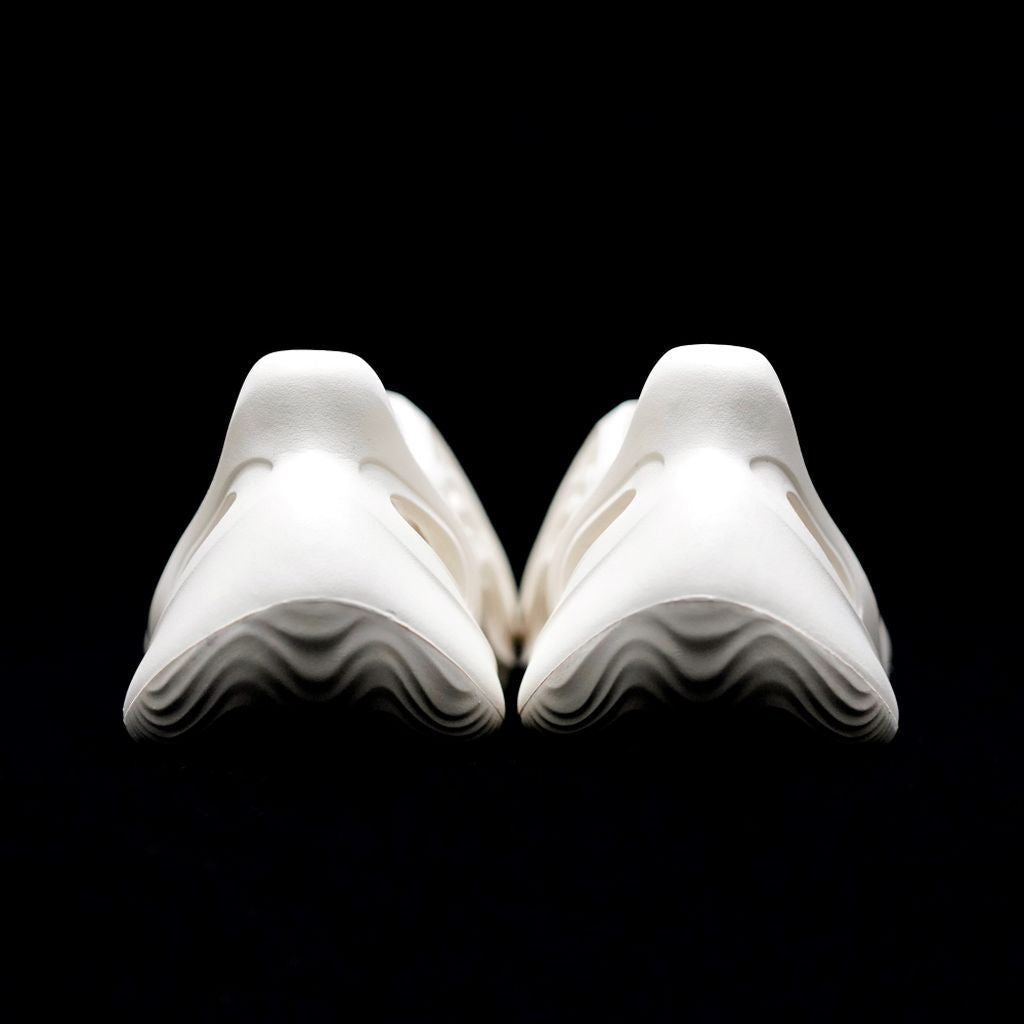 BL - Yzy Foam Runner Sneaker