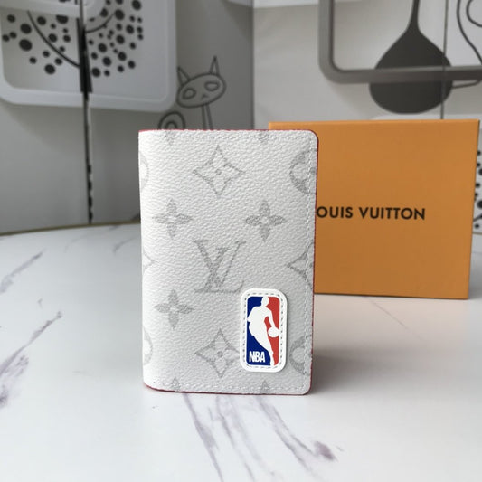 BL - High Quality Wallet LUV 035