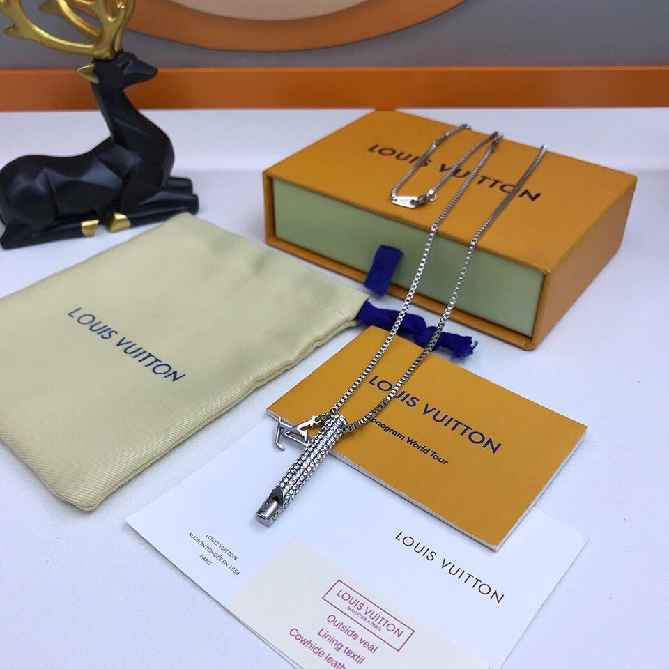 BL - High Quality Necklace LUV016