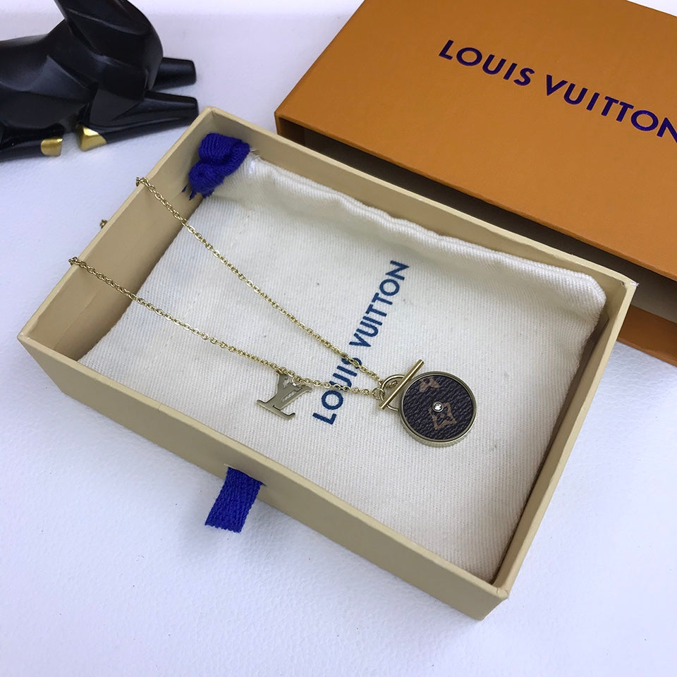BL - High Quality Necklace LUV012