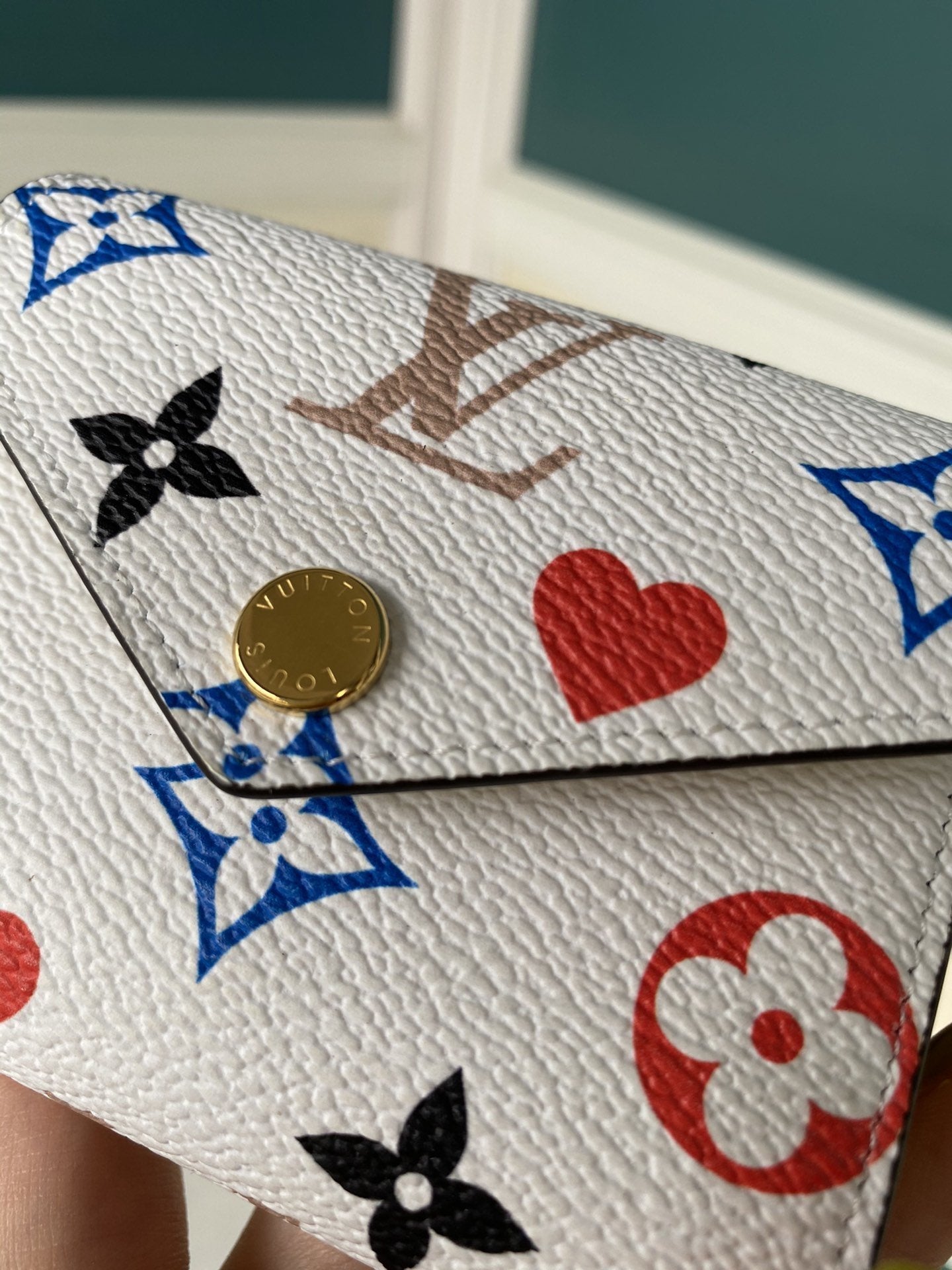 BL - High Quality Wallet LUV 081