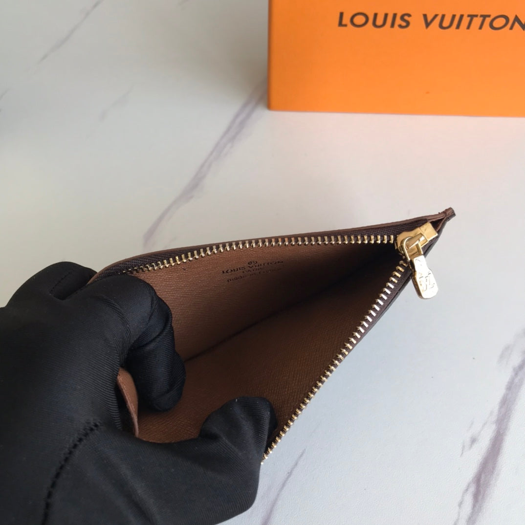 BL - High Quality Wallet LUV 133
