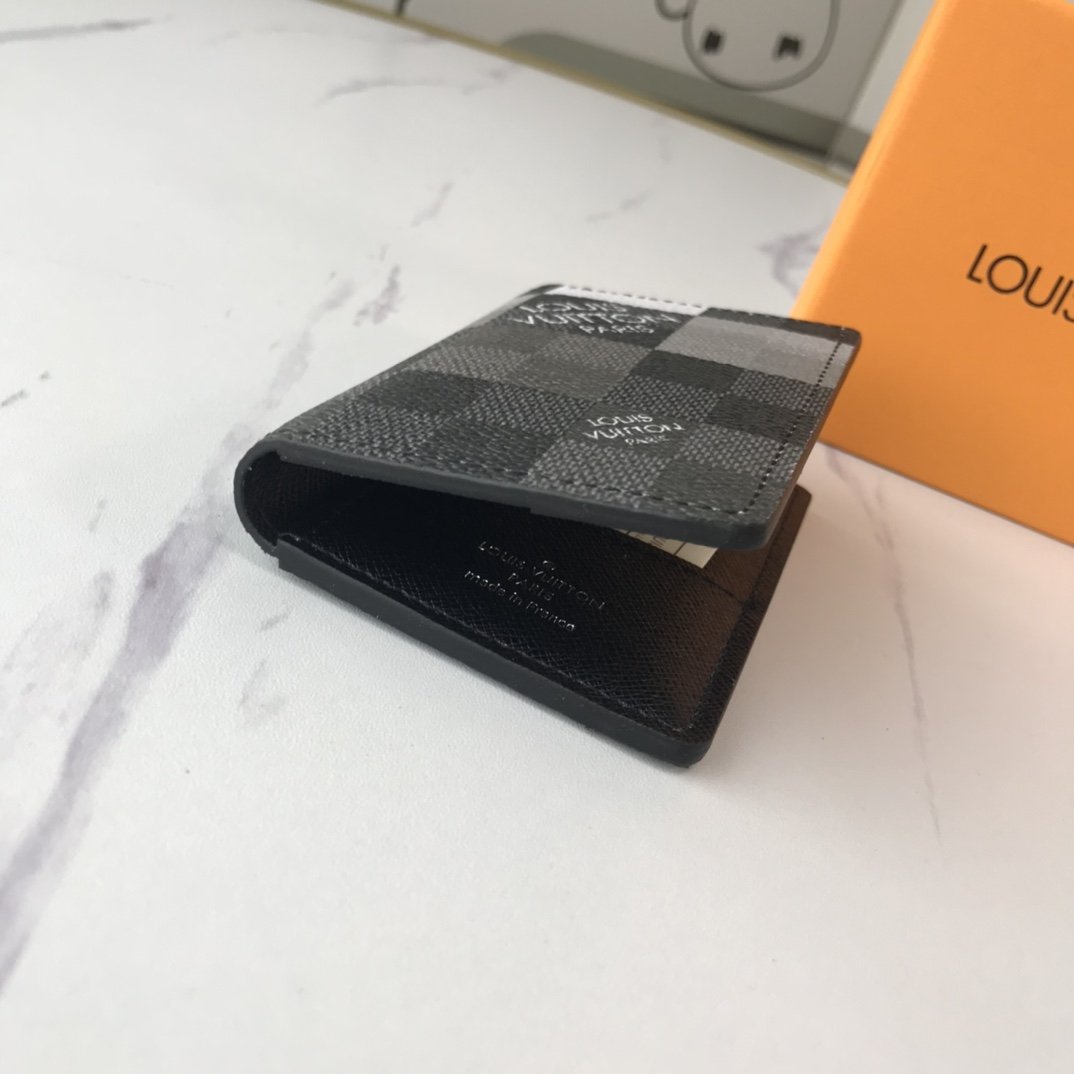 BL - High Quality Wallet LUV 042