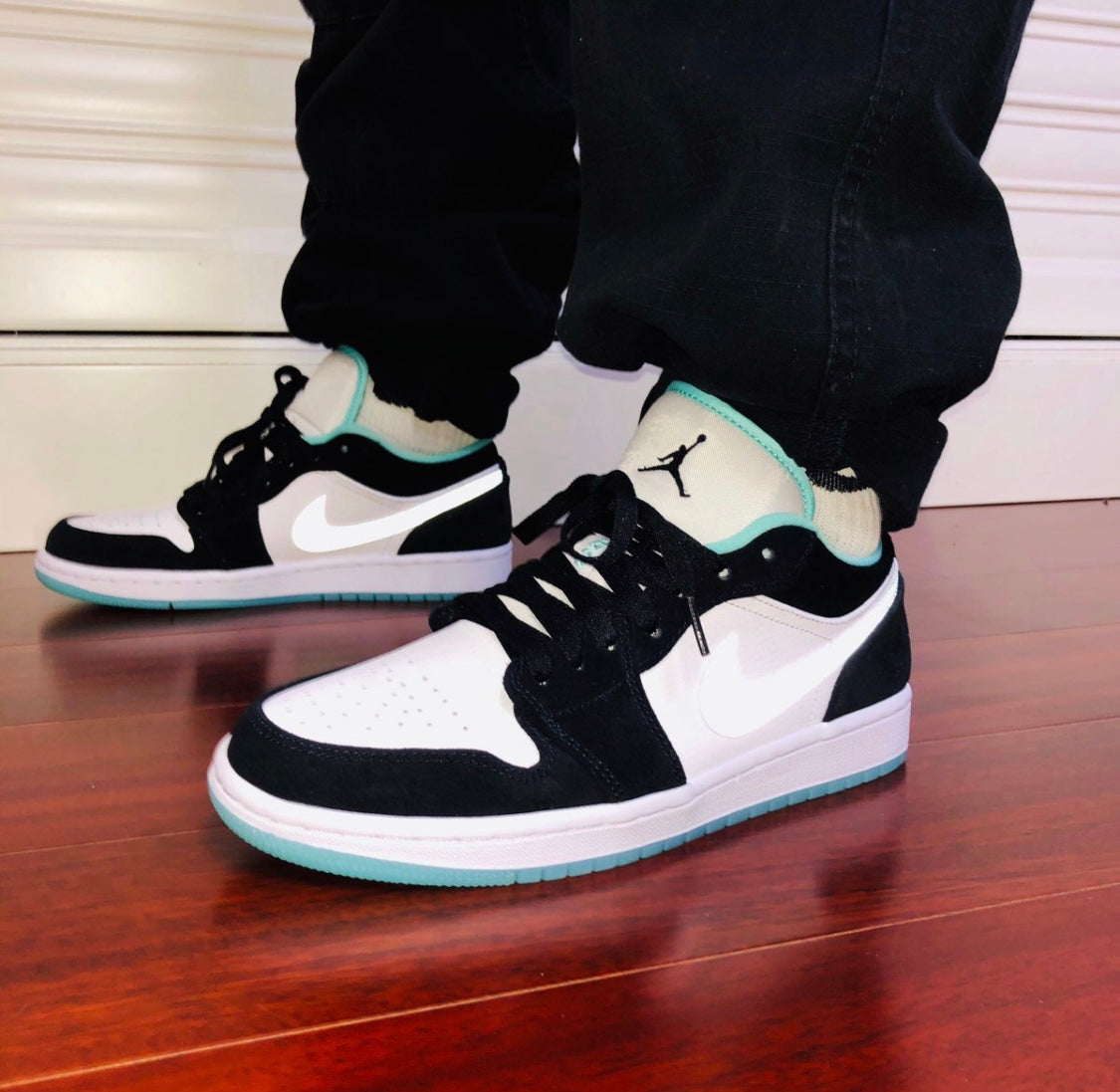 BL - AJ1 Black and Green toes