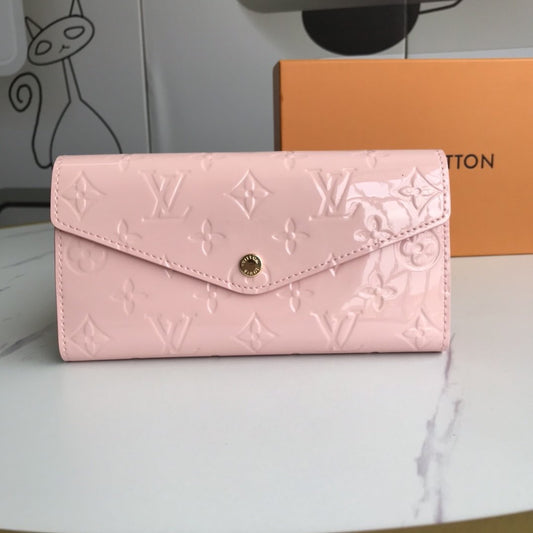 BL - High Quality Wallet LUV 005