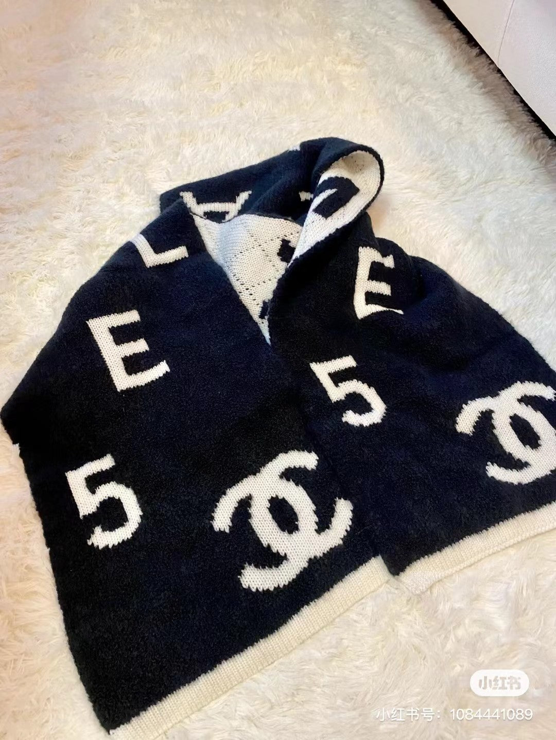 High Quality  CHL  Scarf 013