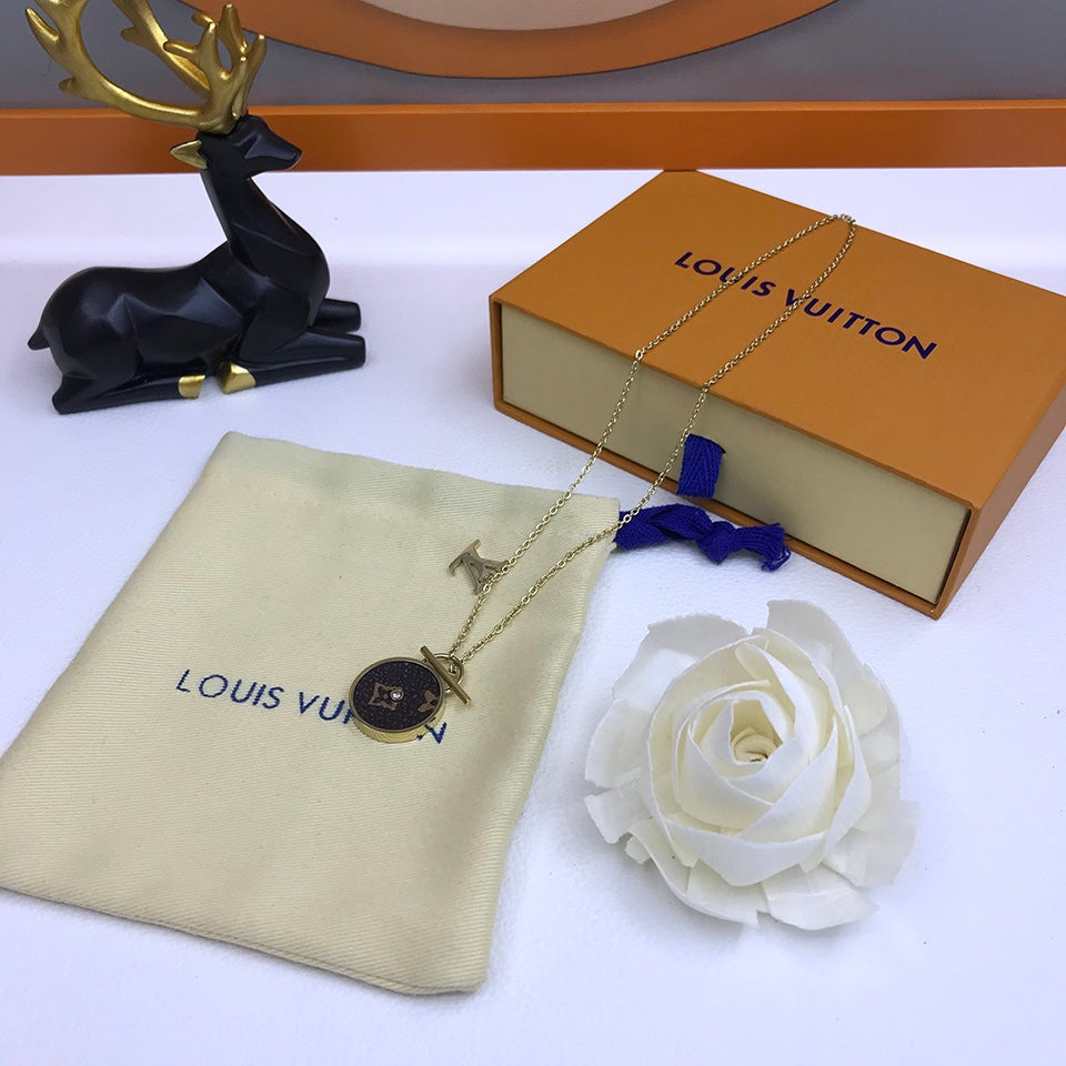 BL - High Quality Necklace LUV012