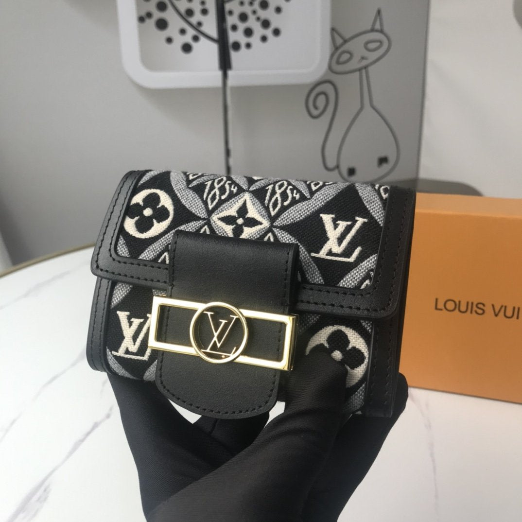 BL - High Quality Wallet LUV 024