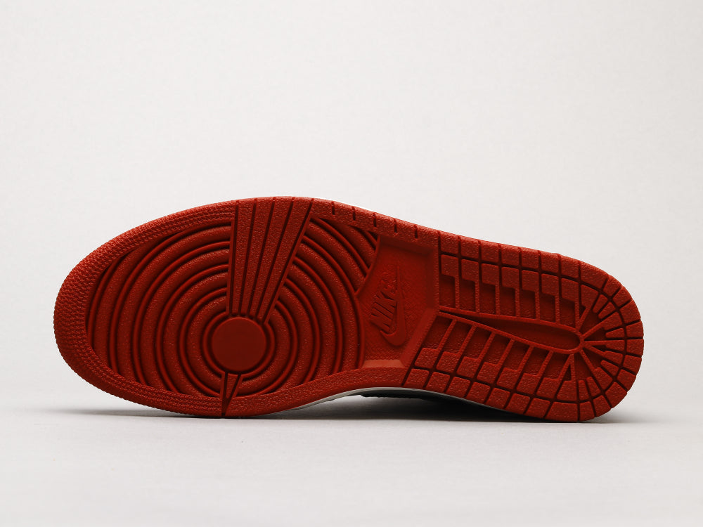 BL - AJ1 No resale of black and red