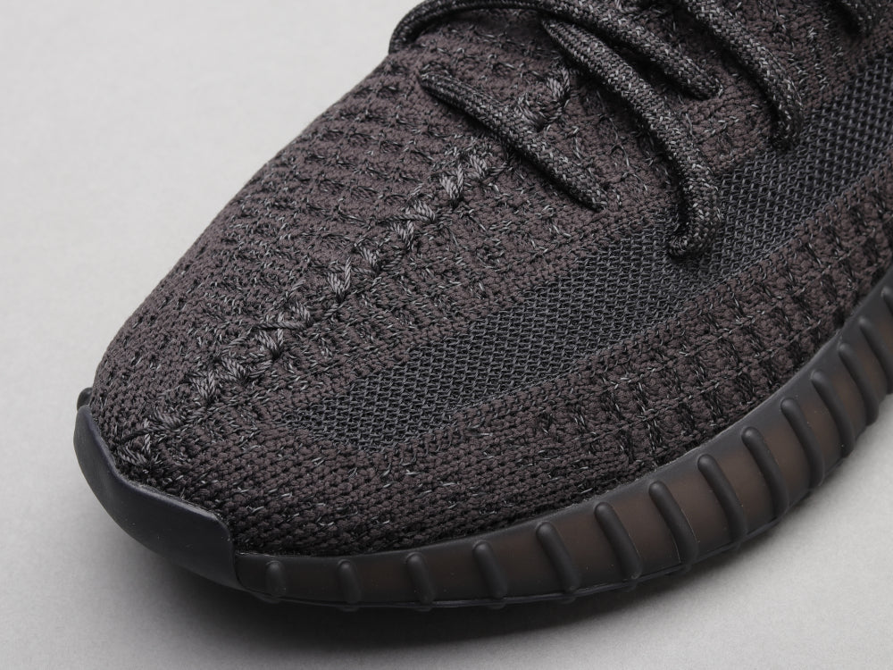 BL - Yzy 350 Black Starry Sneaker
