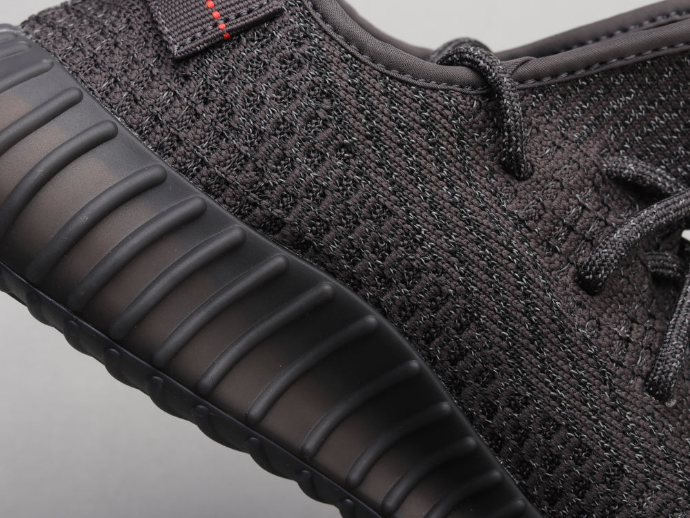 BL - Yzy 350 Black Starry Sneaker
