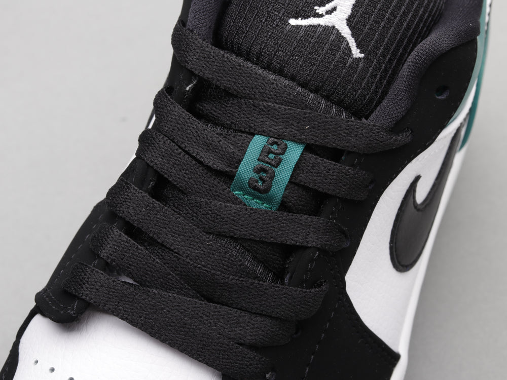 BL - AJ1 black and green toes