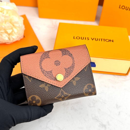 BL - High Quality Wallet LUV 137