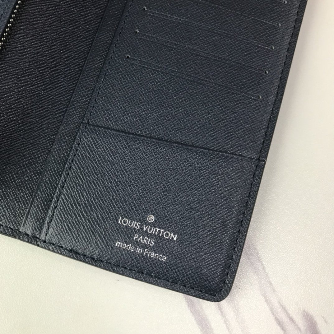 BL - High Quality Wallet LUV 075
