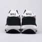 BL - NKE Waffle Black & White
