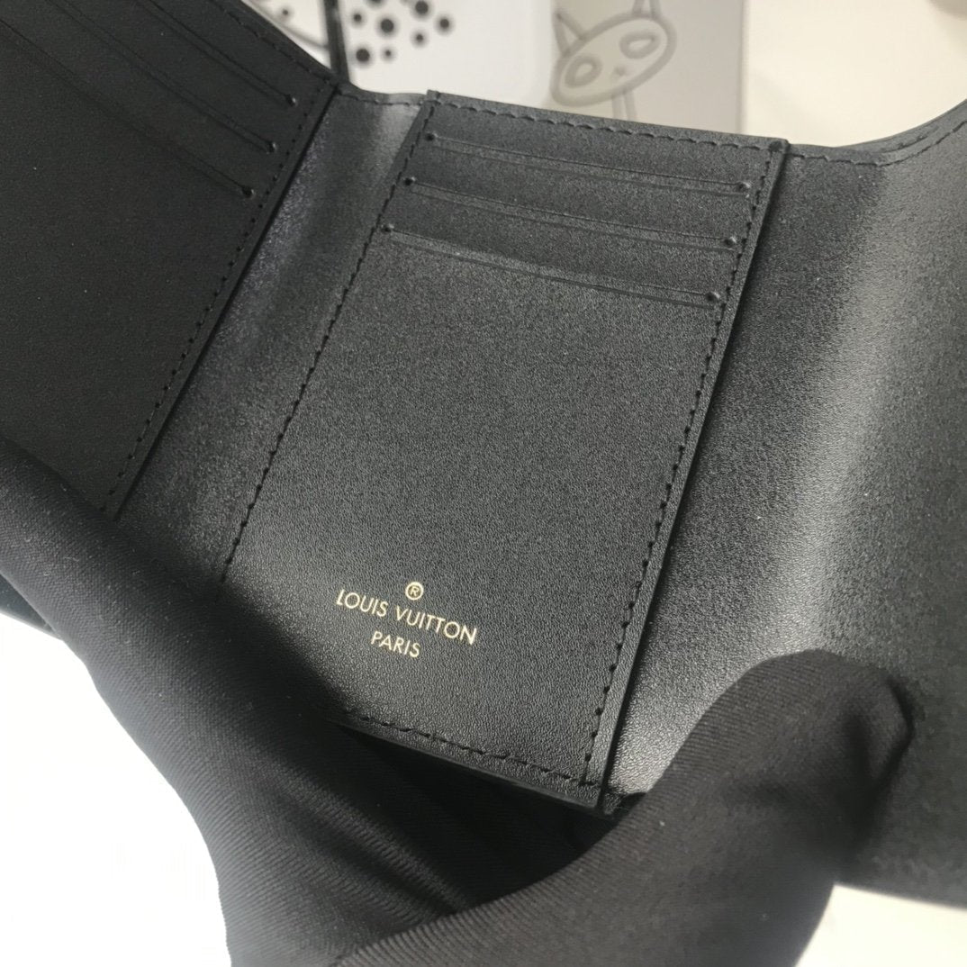 BL - High Quality Wallet LUV 024