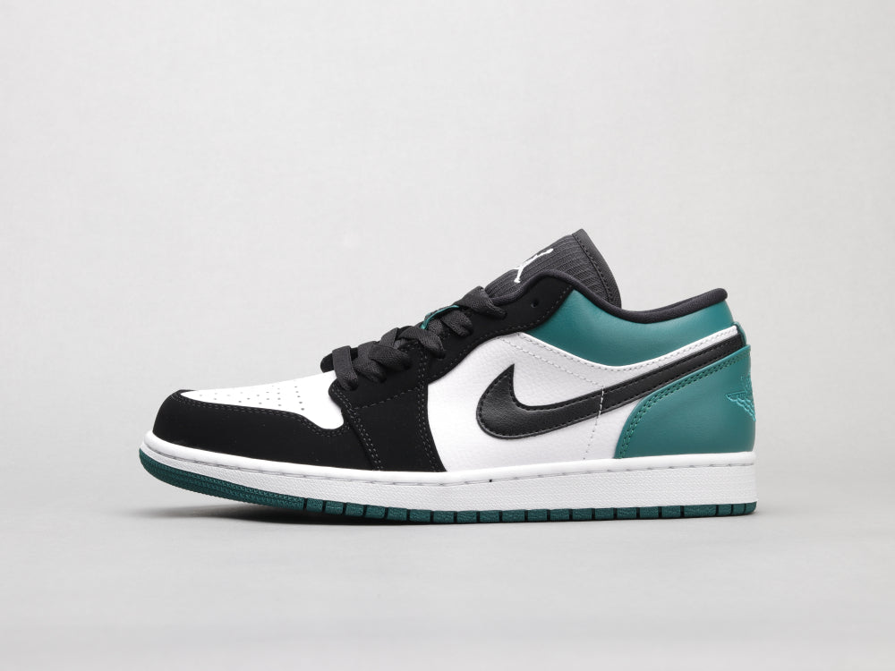 BL - AJ1 black and green toes