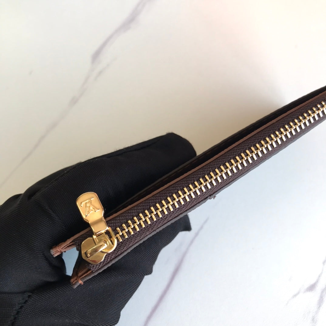 BL - High Quality Wallet LUV 133