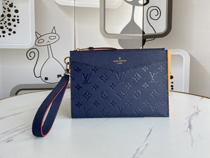 BL - High Quality Wallet LUV 062